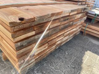 Ca. 112x Douglas Planken Geschaafd, 24x138mm, lengte 300cm